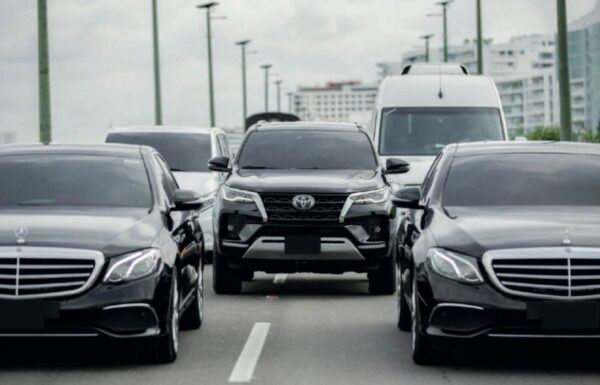 TOYOTA Fortuner - Image 2